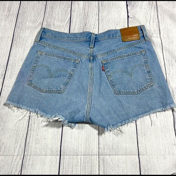 Levi's 501 Cotton Button Fly Jean Denim Shorts Distressed 31 - Picture 2 of 6